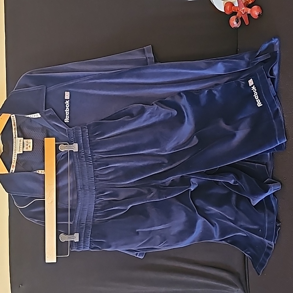Velore Reebok Short Set - Picture 3 of 3